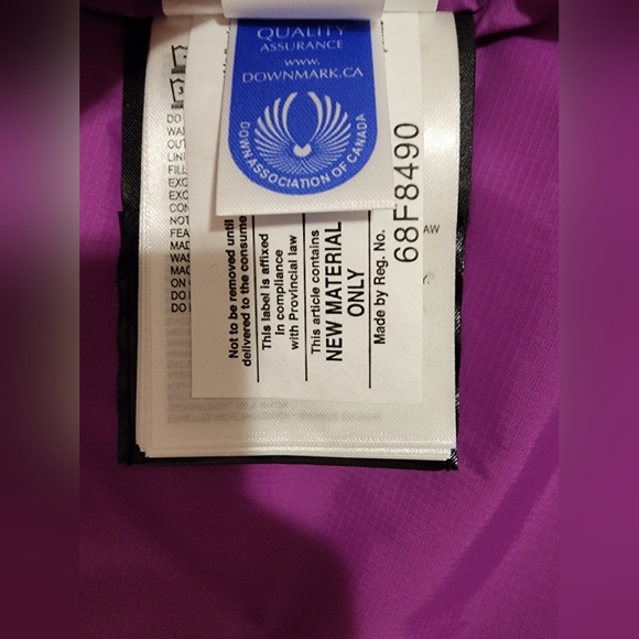 CANADA GOOSE Girls Polar Bear Print Vest - Picture 10 of 10